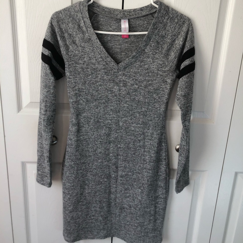 No Boundaries Gray Knee length long sleeve dress